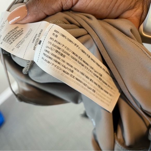 Abercrombie and Fitch Women Bodysuit Small Soft AF Tan Gray Thong Dipped‎ Back - Picture 7 of 9